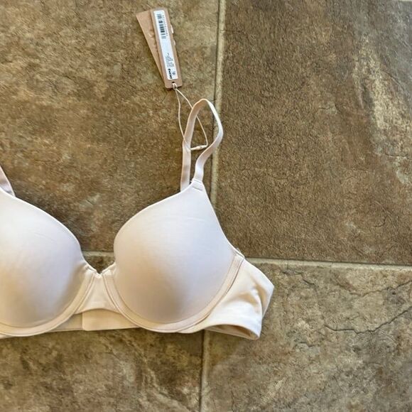 Skims Fits Everybody Demi T-shirt Bra Size 36A Sand - Picture 4 of 7